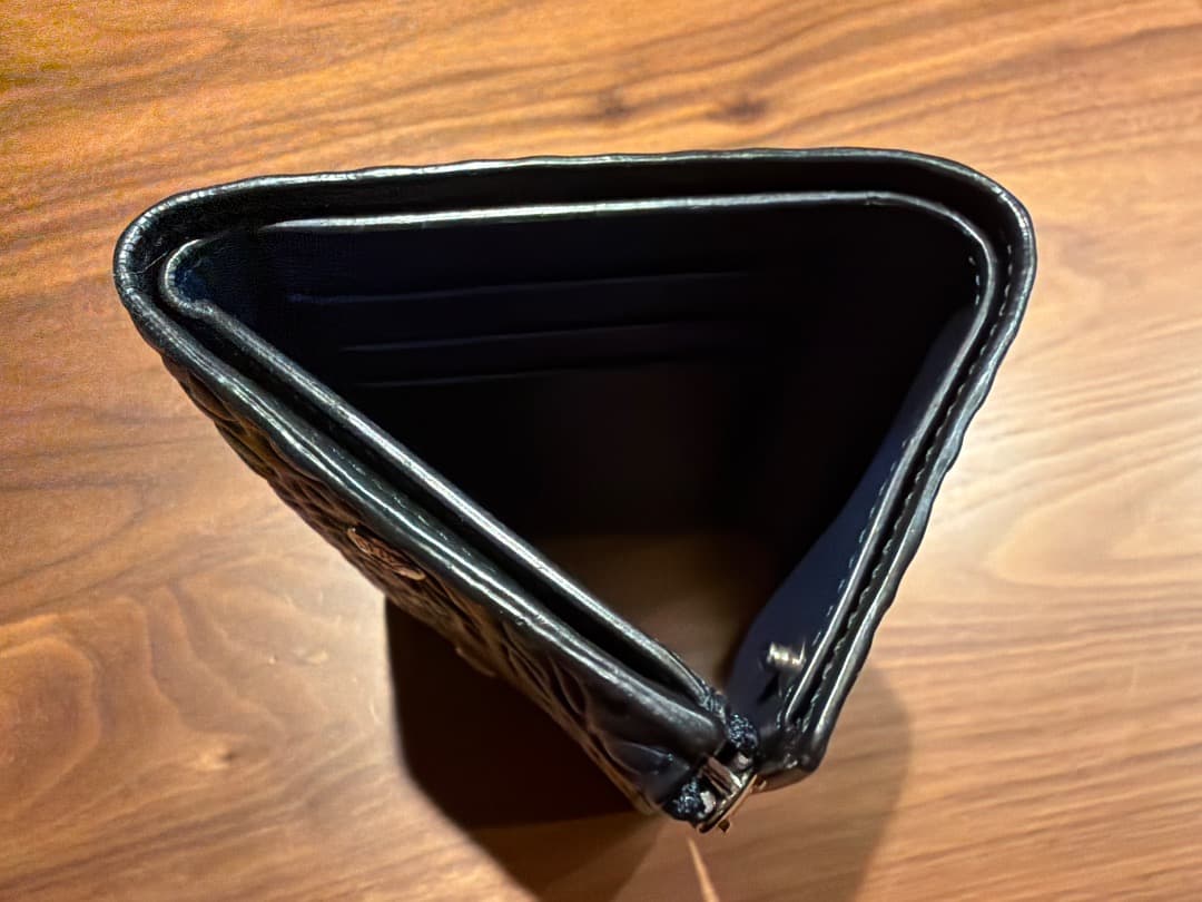 夜セール　LOEWE 財布　三つ折り　リピートアナグラム