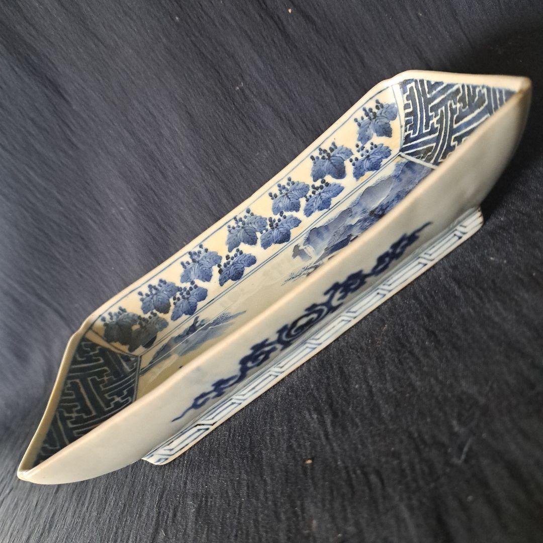 「桐(きり)の葉びっしりの長皿！」古伊万里染付皿(幅21.5cm) 骨董アンティ