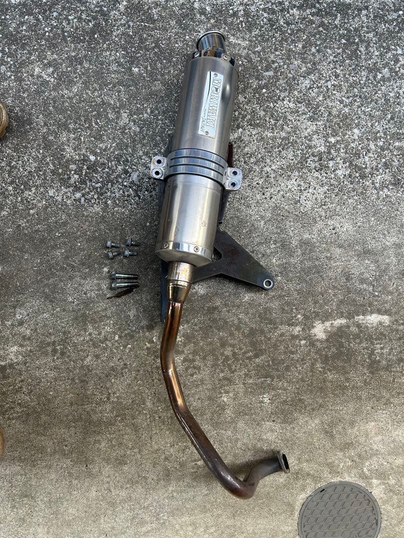 エ*ラ様 リード125 jf45 モリワキマフラー