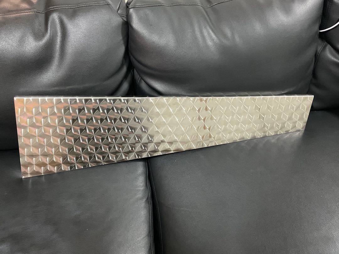 クオン用ウロコウインドパネル