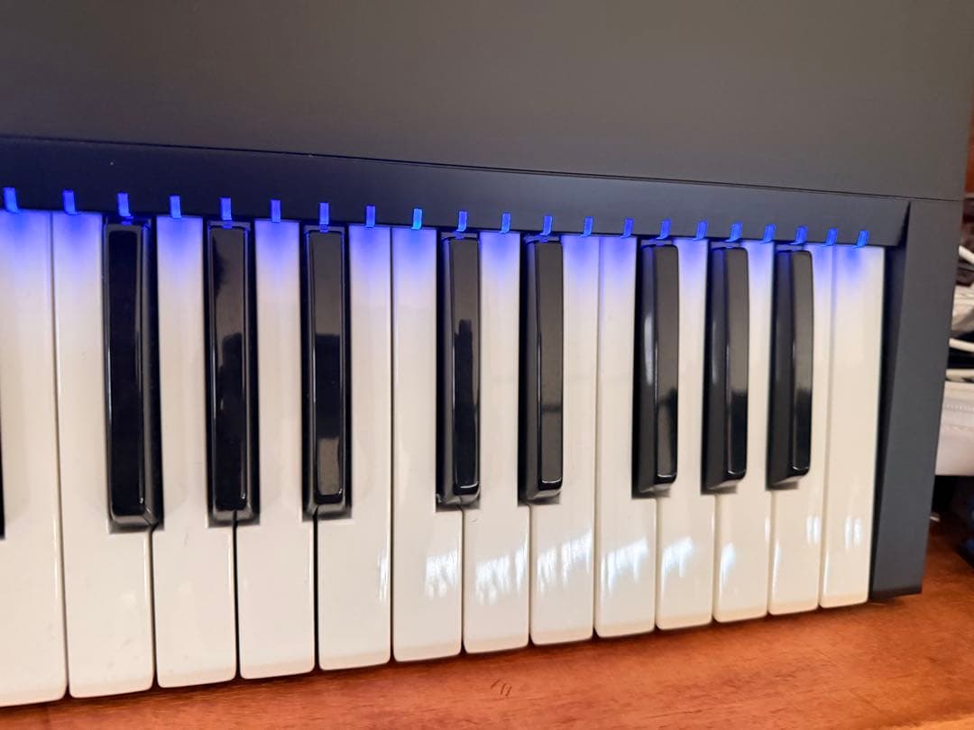Komplete Kontrol S61 MK2 使用極少 美品