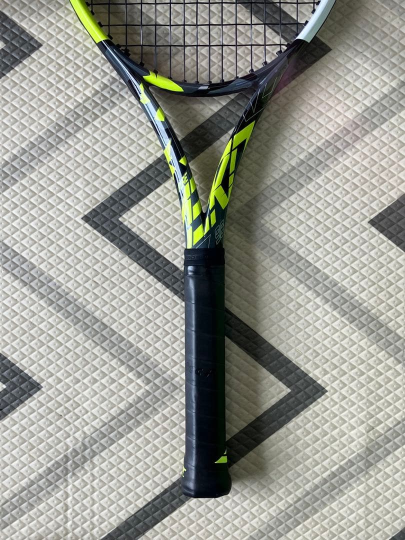 Babolat バボラ　ピュアアエロ98 G2 美品　国内正規品