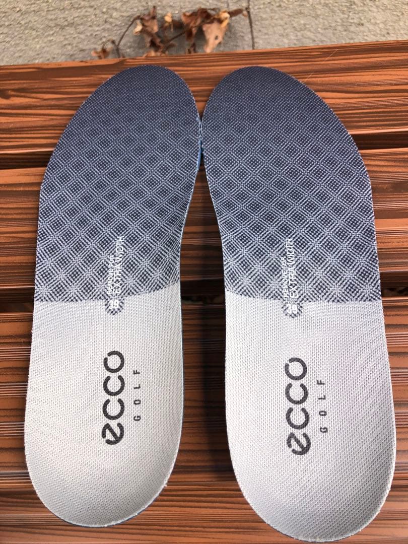 375番 新品ECCO biomゴルフシューズ39 24.5cm スパイクレス