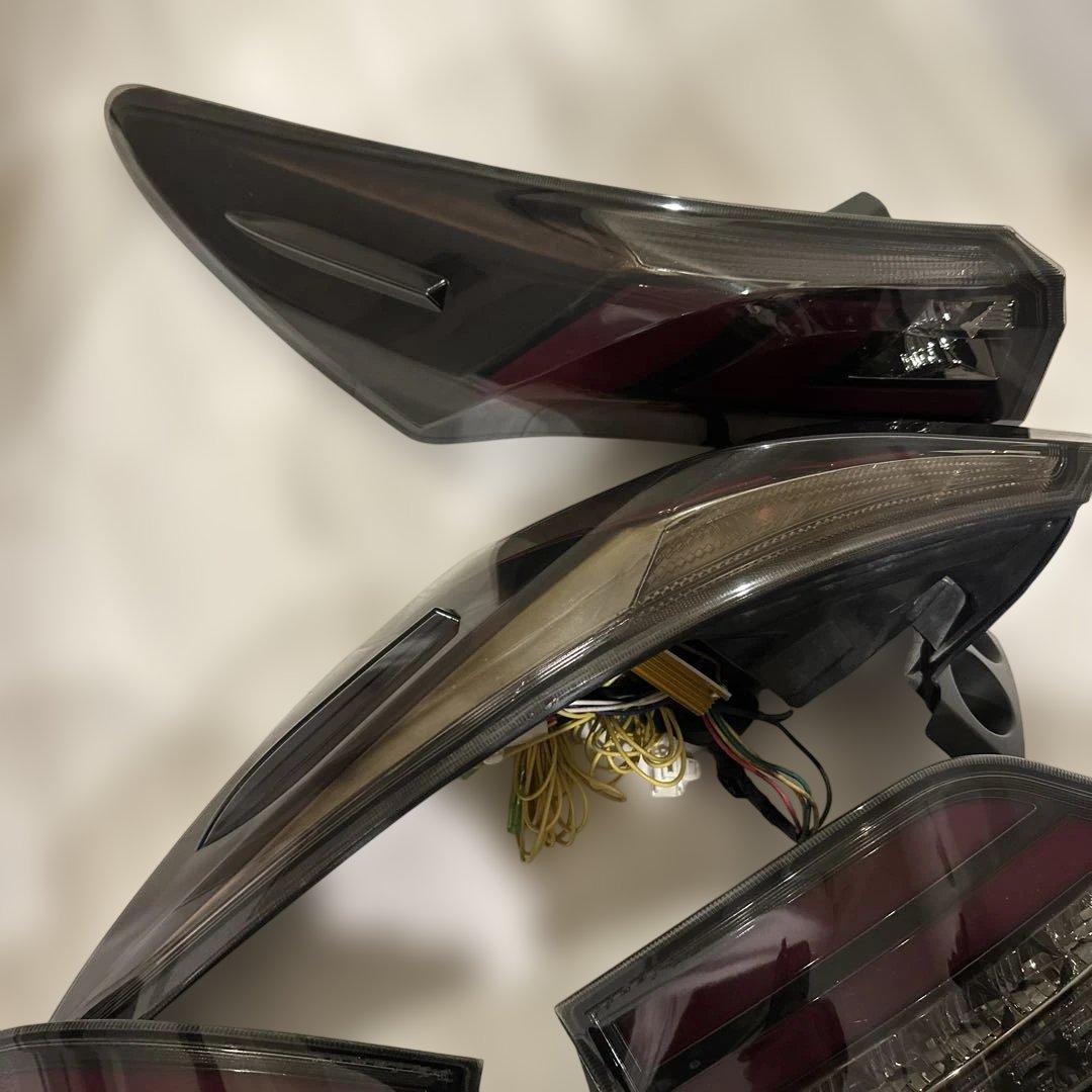 60系ハリアー用TOM'S（Valenti製）LEDテールランプ