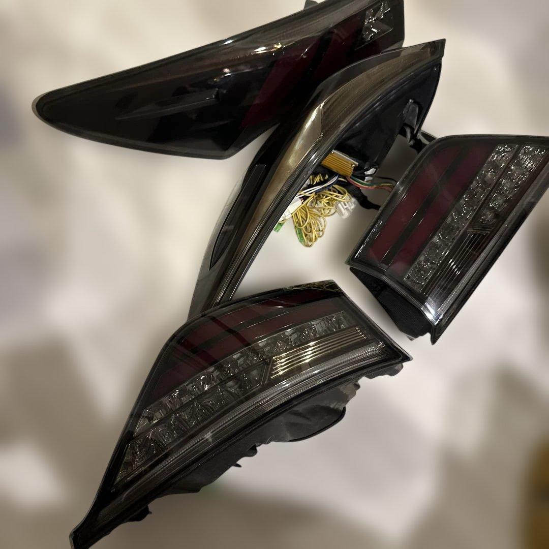 60系ハリアー用TOM'S（Valenti製）LEDテールランプ