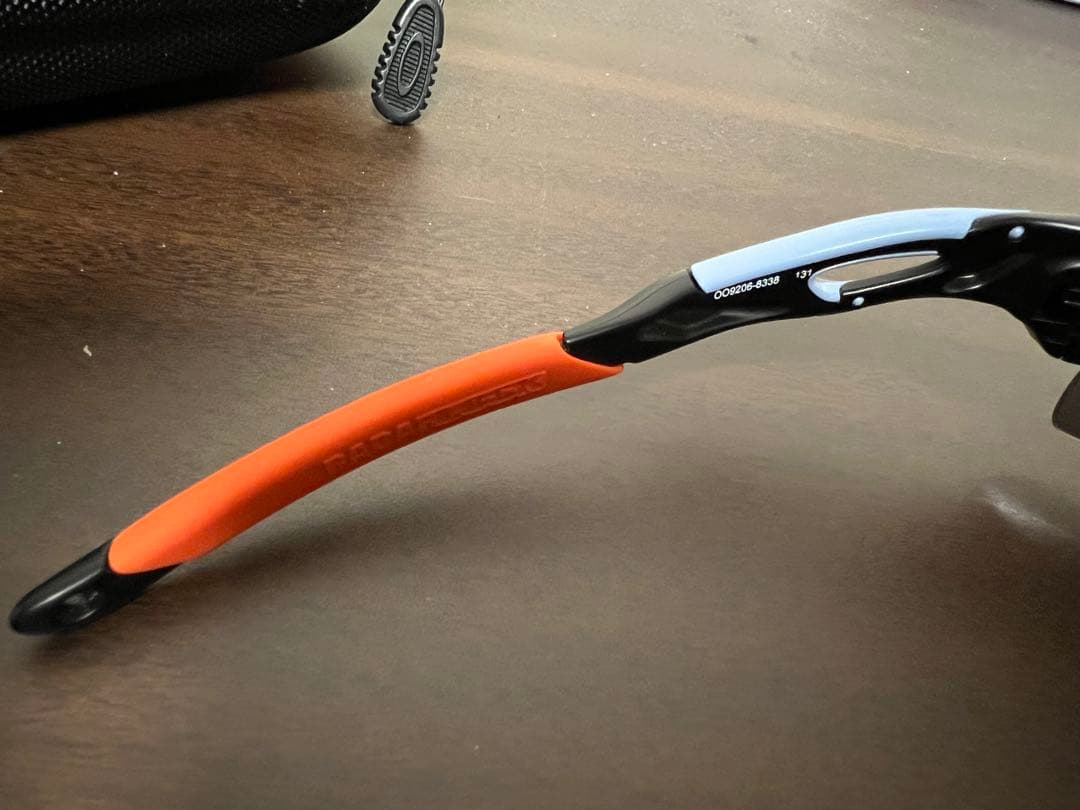 オークリー サングラス　ジャイアンツモデル