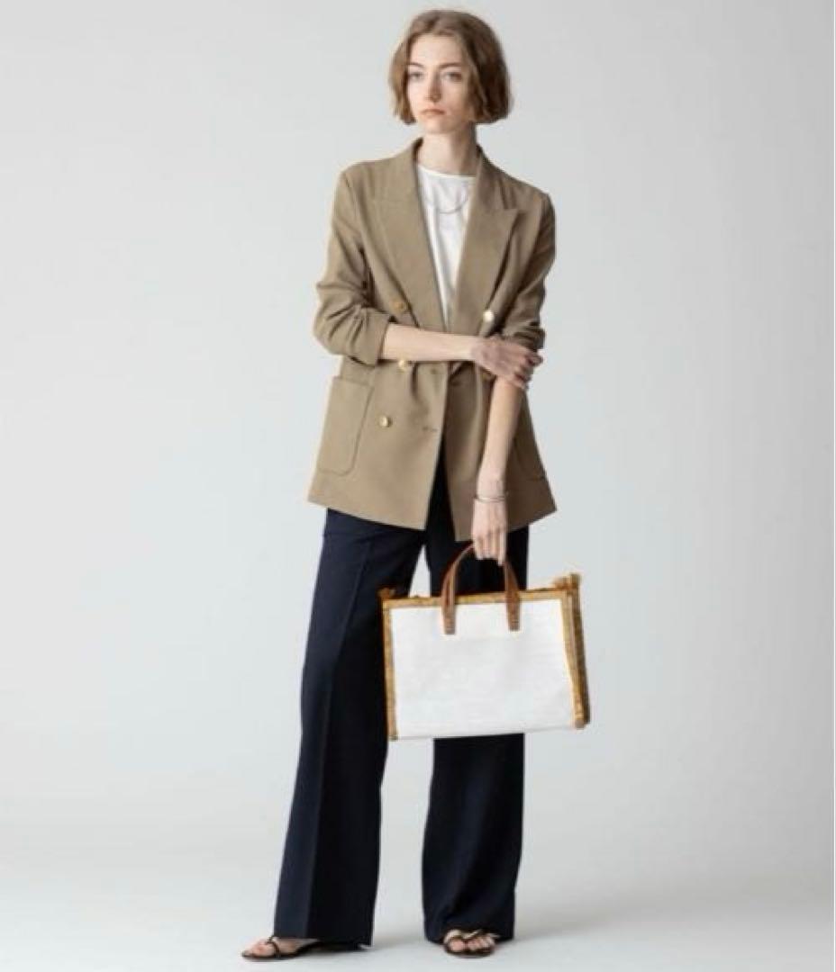 allureville レノクロスダブルブレストジャケット　伸縮性　ベージュ