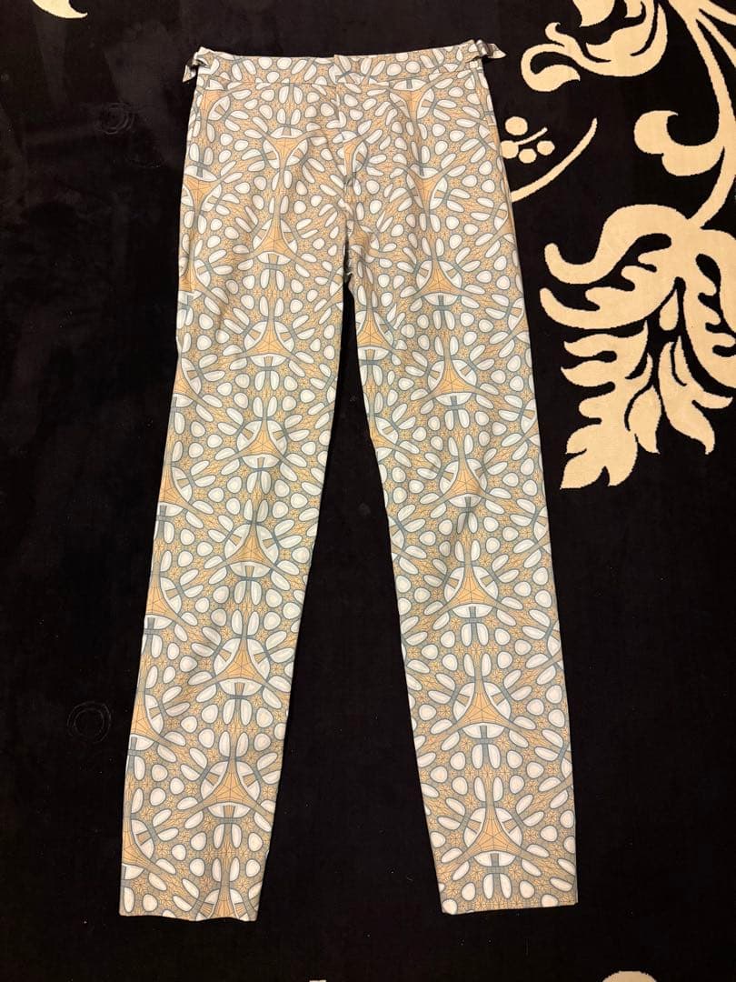 threeASFOUR 幾何学模様 スリムフィットパンツ