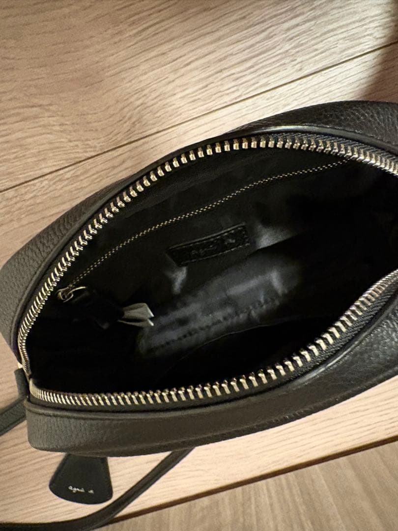 アニエスベー Agnes b エンボスロゴ ショルダー バック