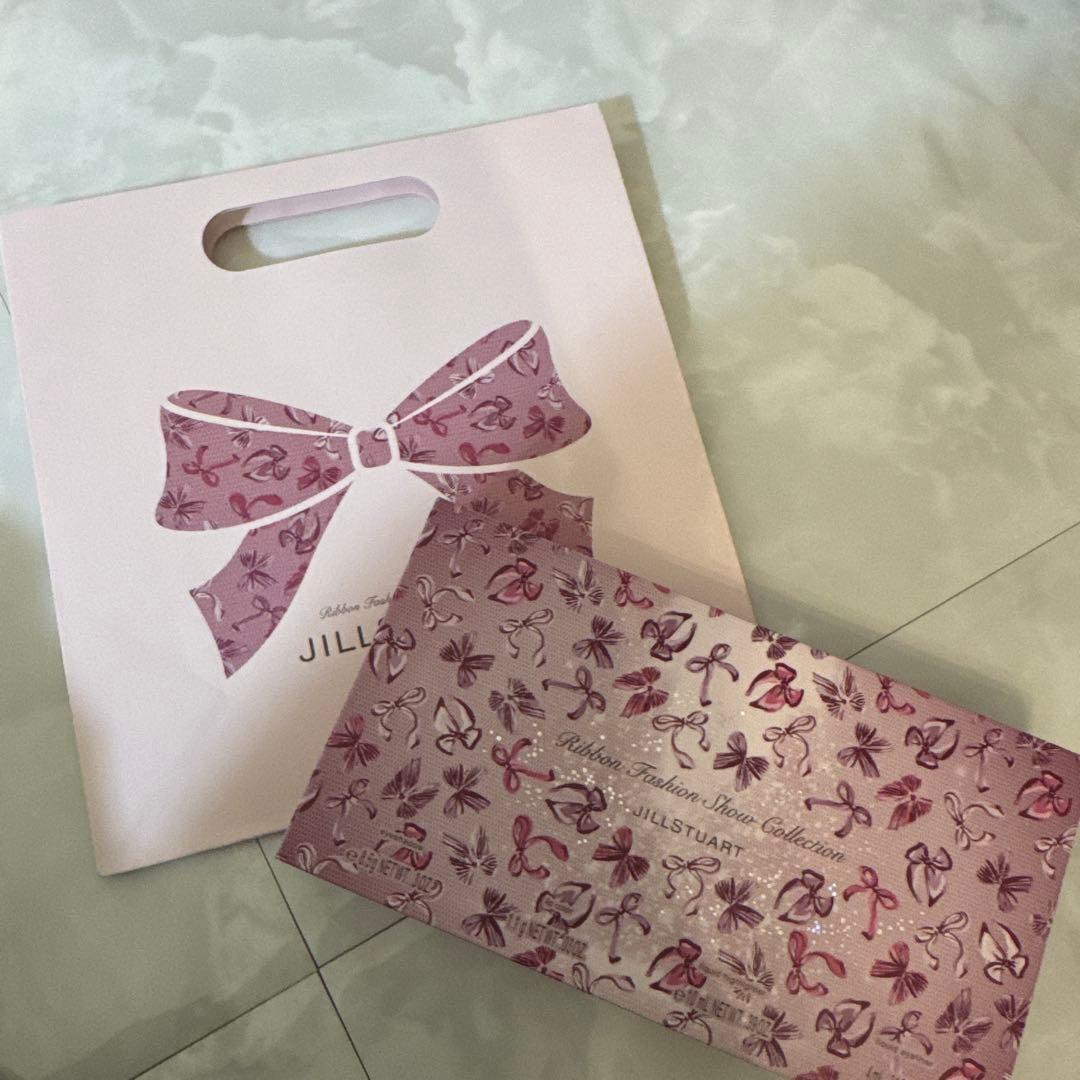 ジルスチュアート リボンファッションショー クリスマスコフレ 2025 新品