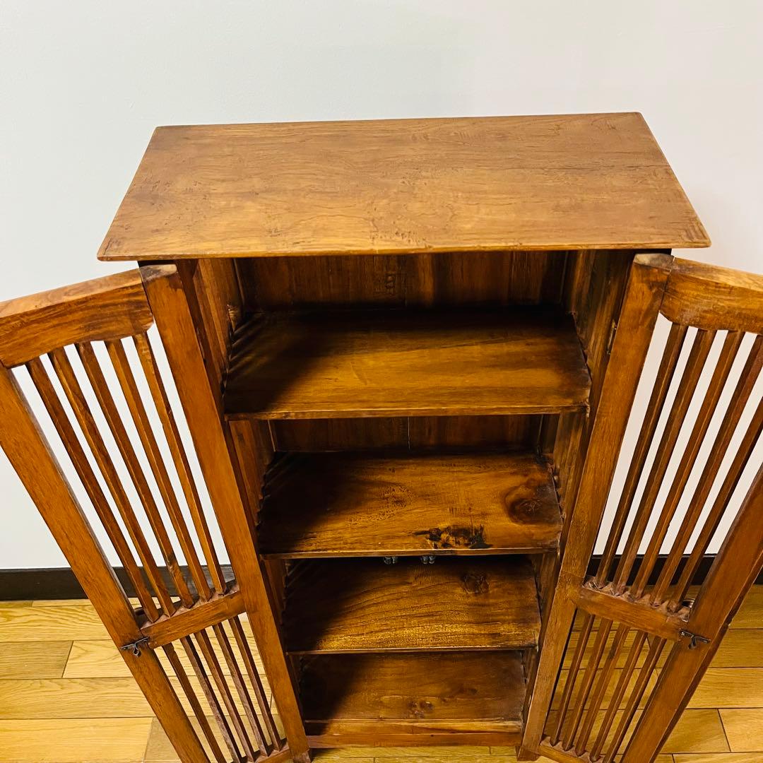 希少品　キャビネット 収納棚 アカンサスの彫刻 フランスアンティーク家具