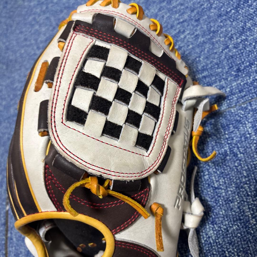 内野手用グラブ（源田モデル）