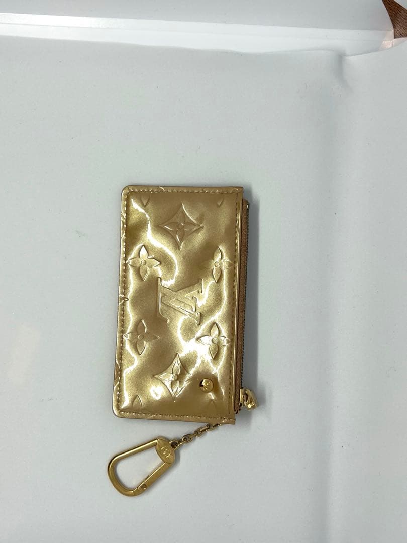 LOUIS VUITTON モノグラム　ヴェルニ ポシェット クレ※ケース無し