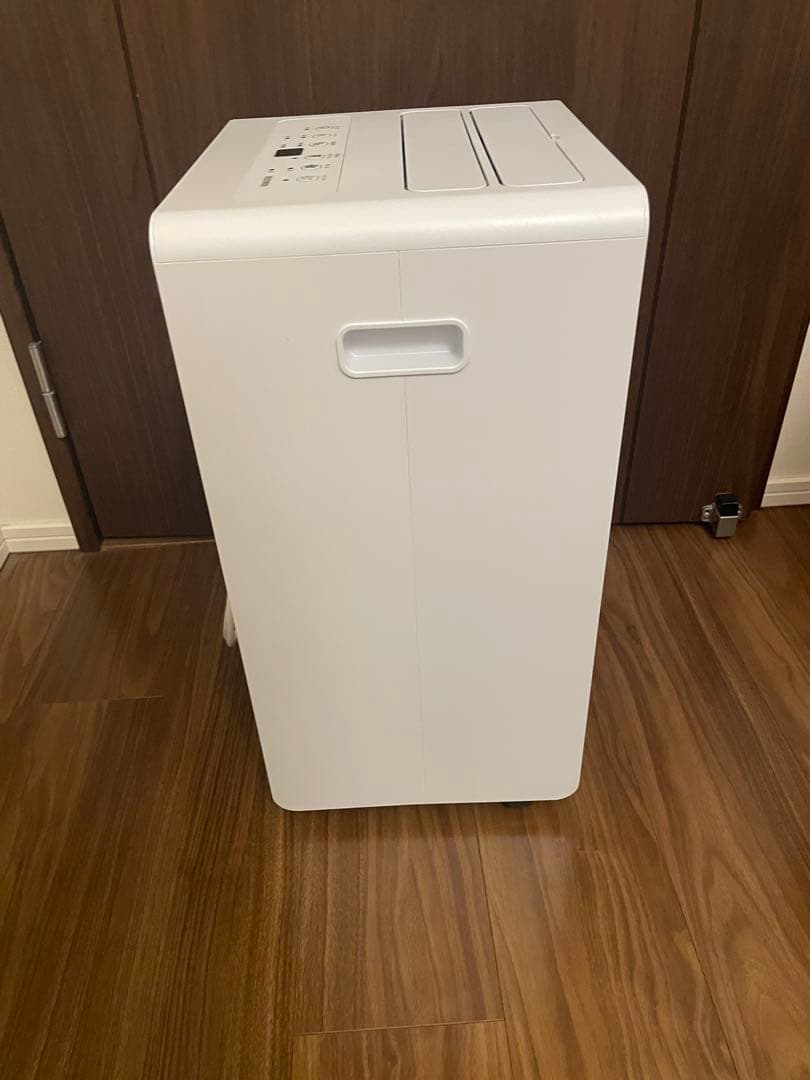 2025年製　最新版　YAMAZEN 山善　EDC-H601 除湿機 ホワイト