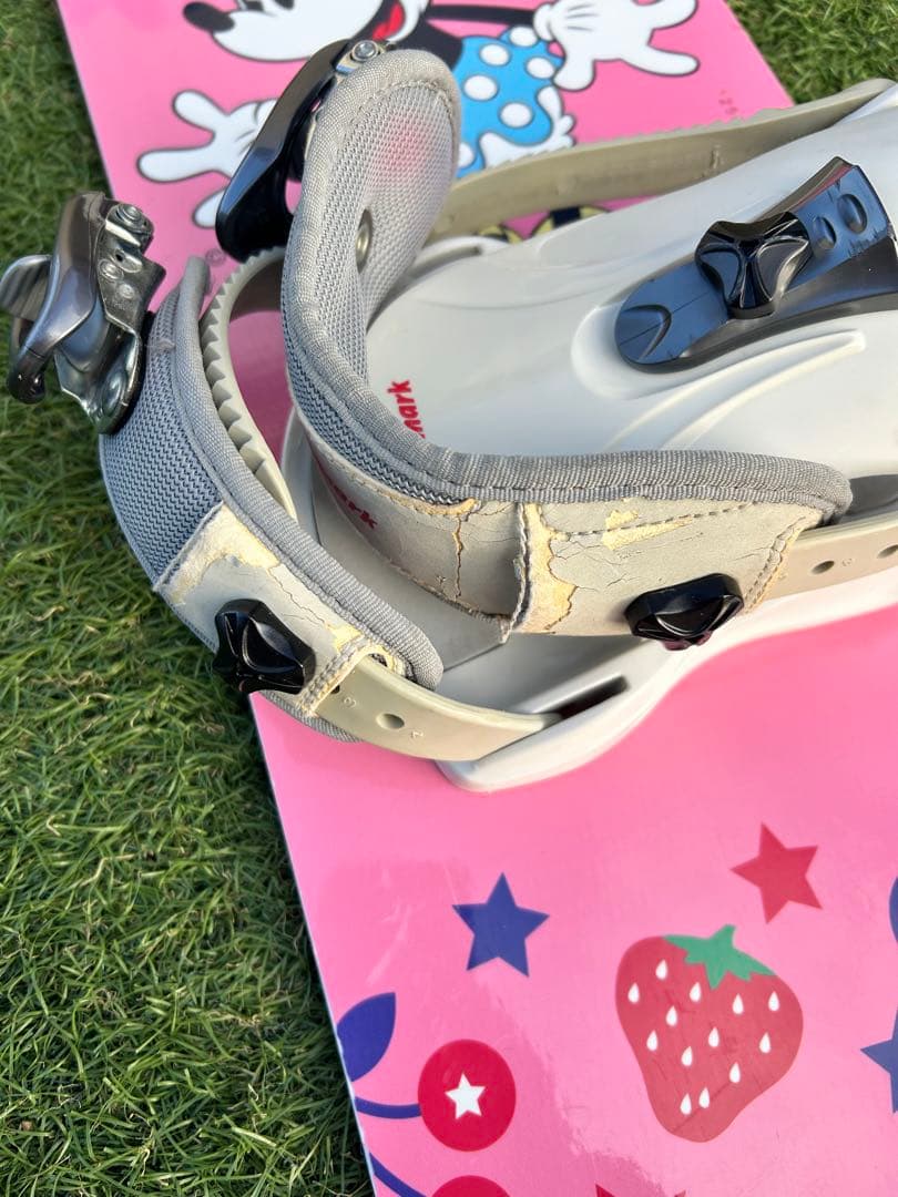 【スノーボード3点セット】ミニーキャラクター スノーボード 125cm