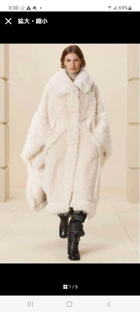 ZARAザラ ホワイトファー風ケープコート