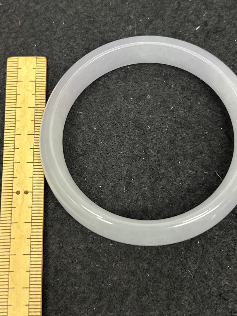 天然翡翠(ひすい　ジェイド)バングル