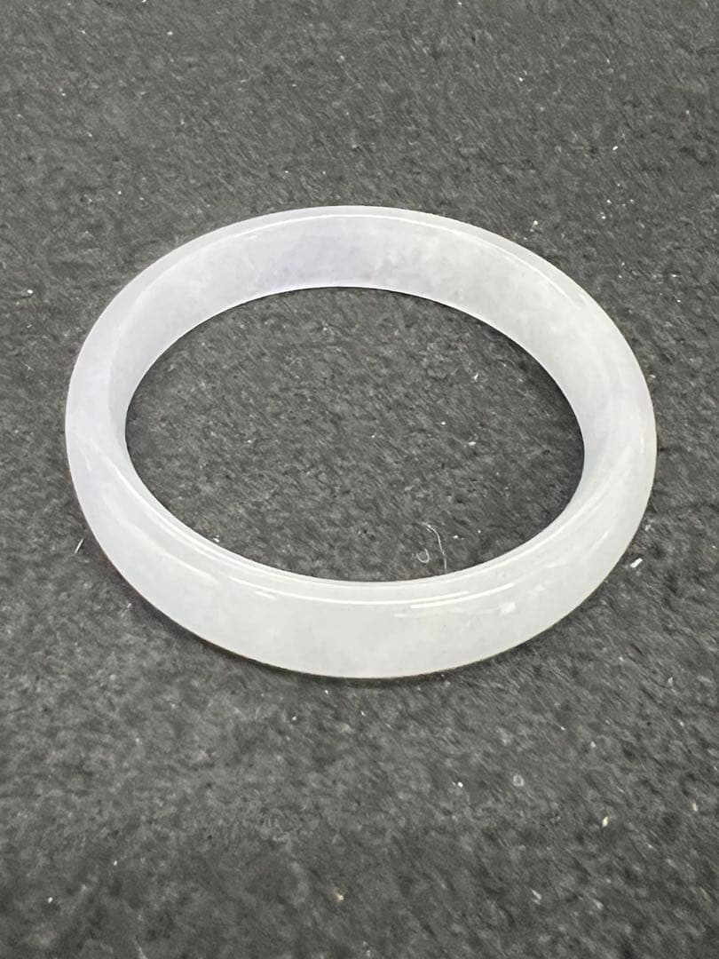 天然翡翠(ひすい　ジェイド)バングル