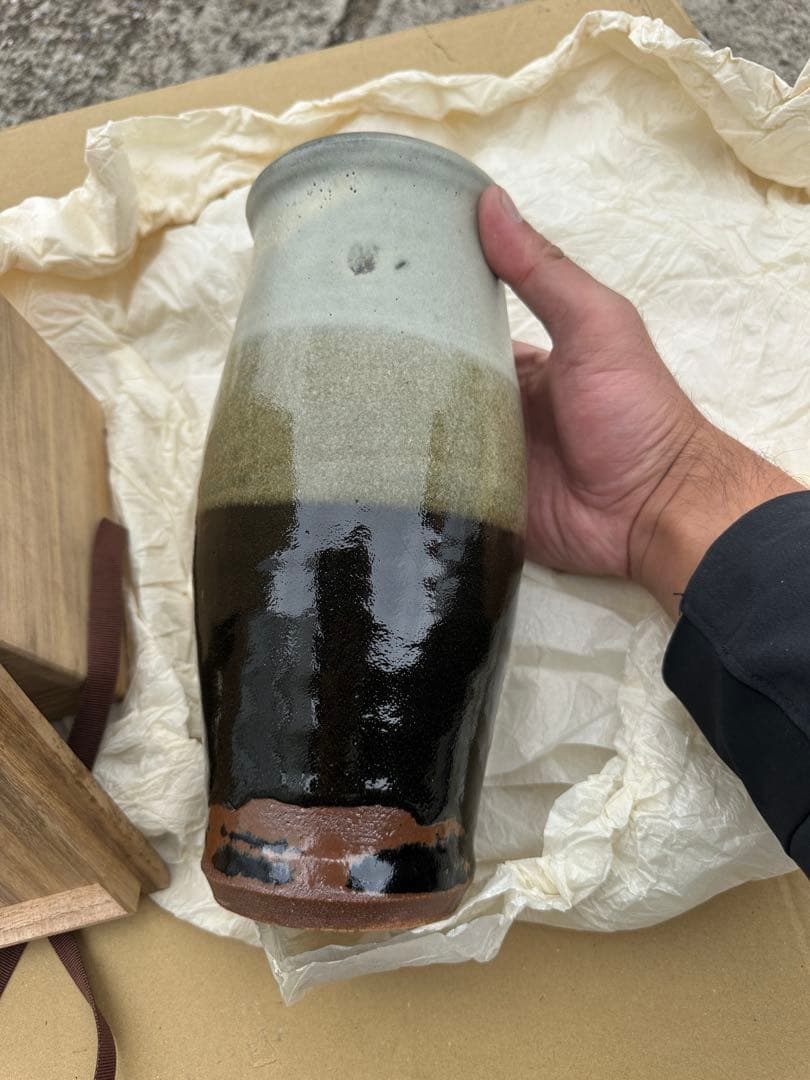 瀬*ン様 浜田庄司 作 陶器の細長い瓶