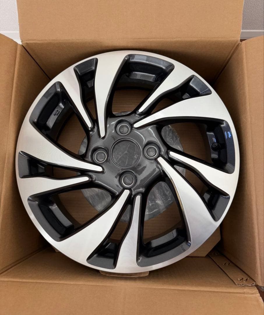 スズキ ソリオバンディット　純正　アルミホイール　2本セット