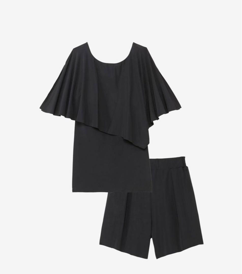 フレアカラーセパレーツ　speedo 水着　ビキニ　roxy seea op