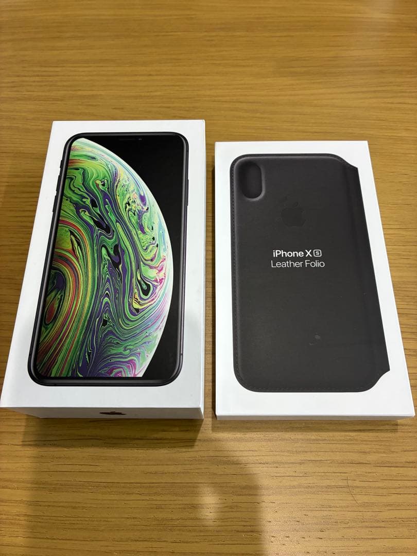 Apple iPhone Xs 256GB ブラック + レザーフォリオ