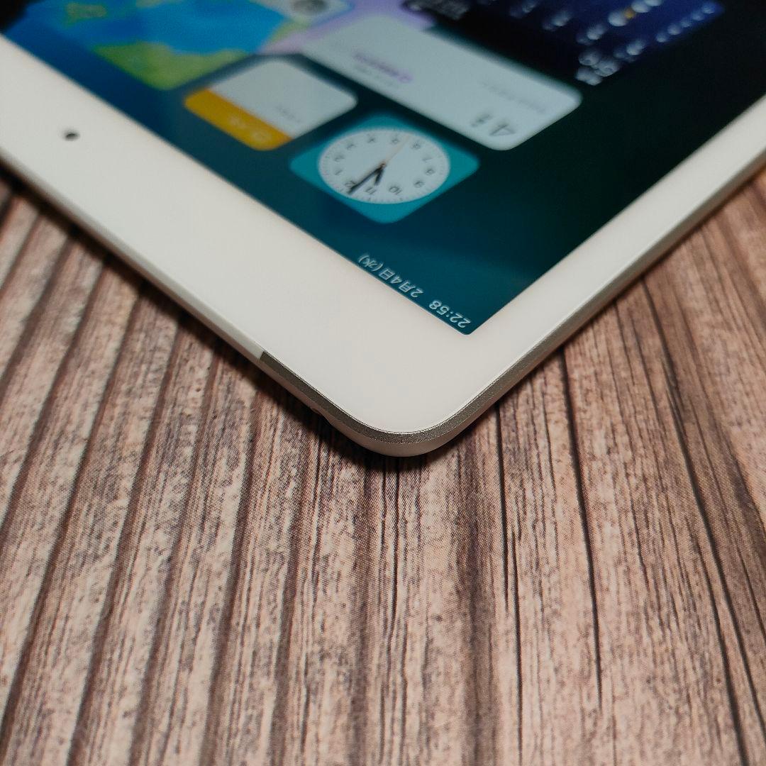 iPad 第8世代 32GB シルバー SIMフリー 超美品 バッテリー96%