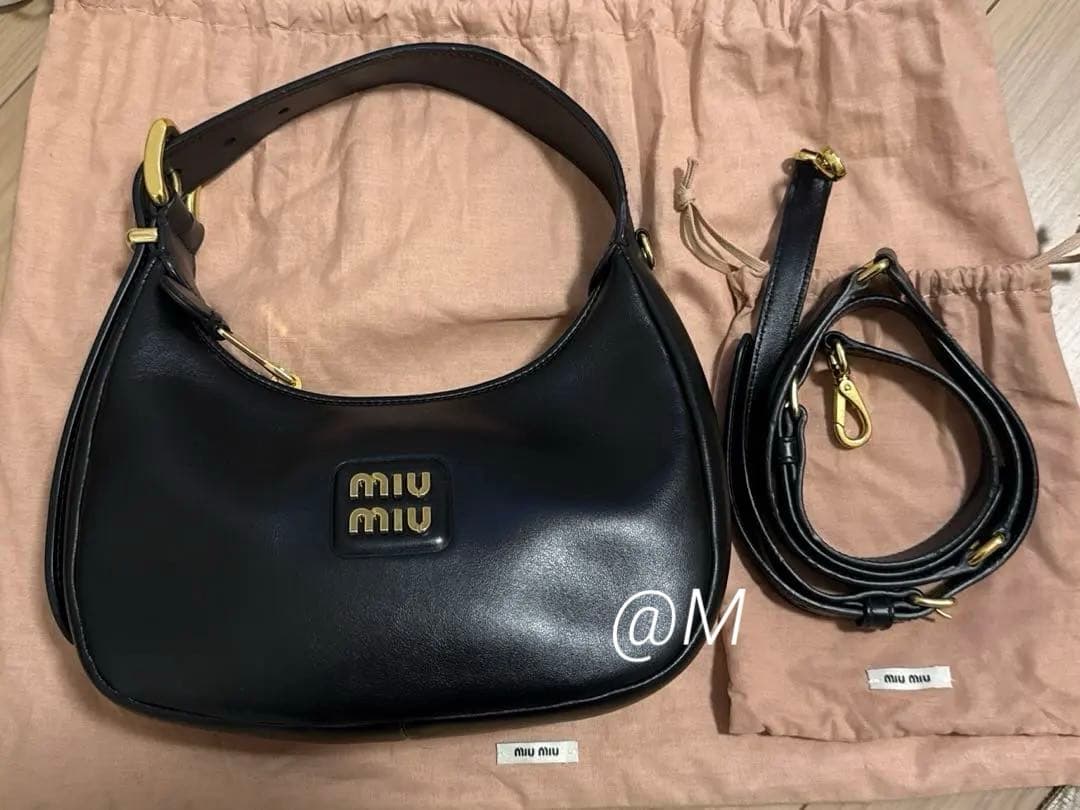 MIUMIU ミュウミュウ　ホーボーバッグ　2way(ショルダー・ハンドバッグ)