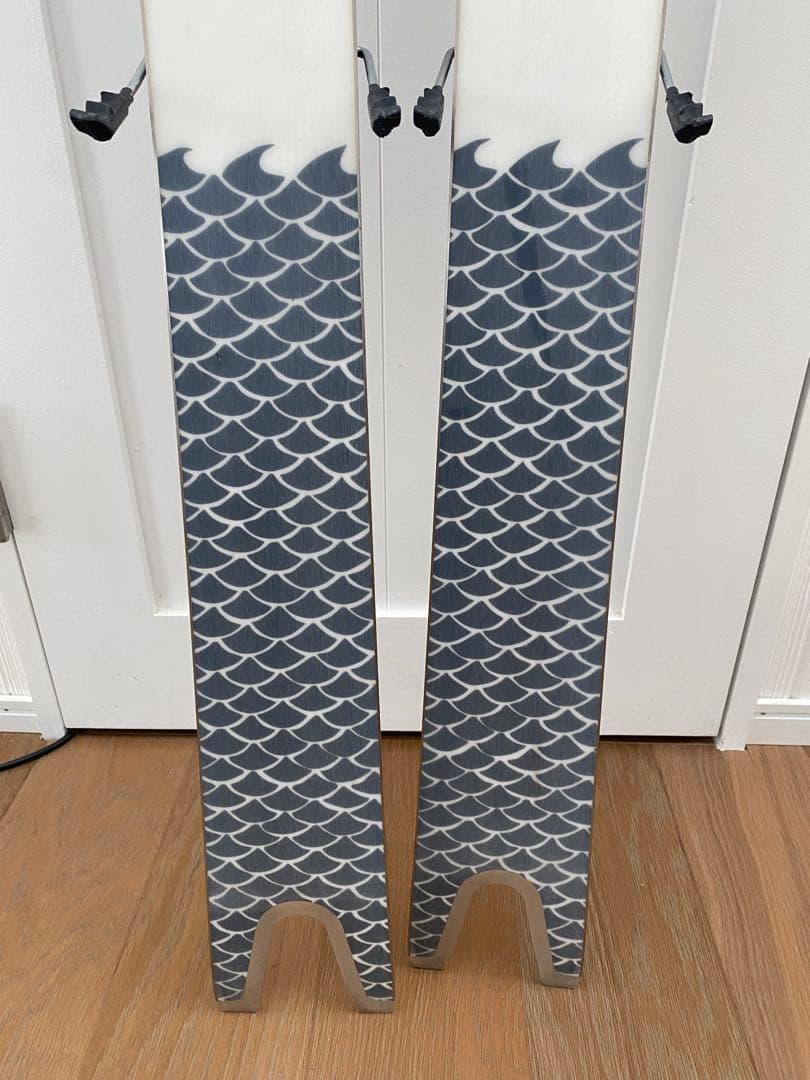 LINE SAKANA スキー板 ビンディング付き