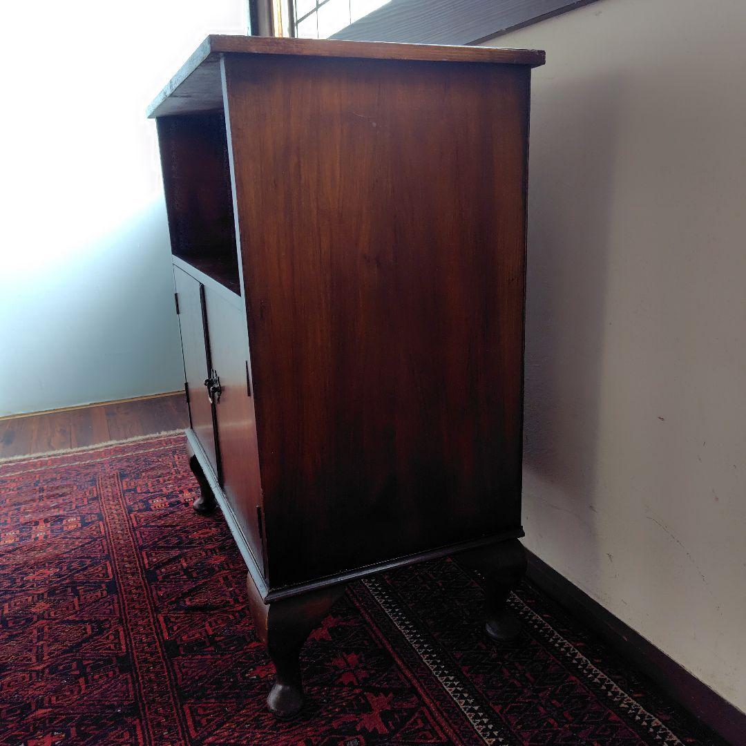 イギリス　ビンテージ　木製キャビネット 収納付き