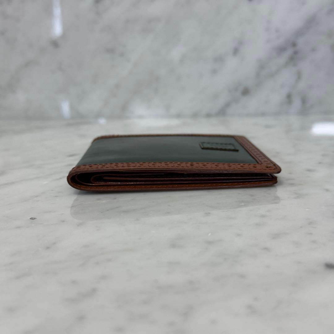 美品 Yves Saint Laurent イヴサンローラン 二つ折り財布 本革
