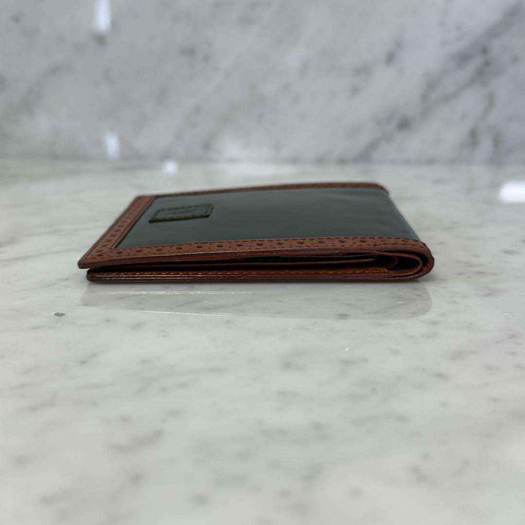 美品 Yves Saint Laurent イヴサンローラン 二つ折り財布 本革
