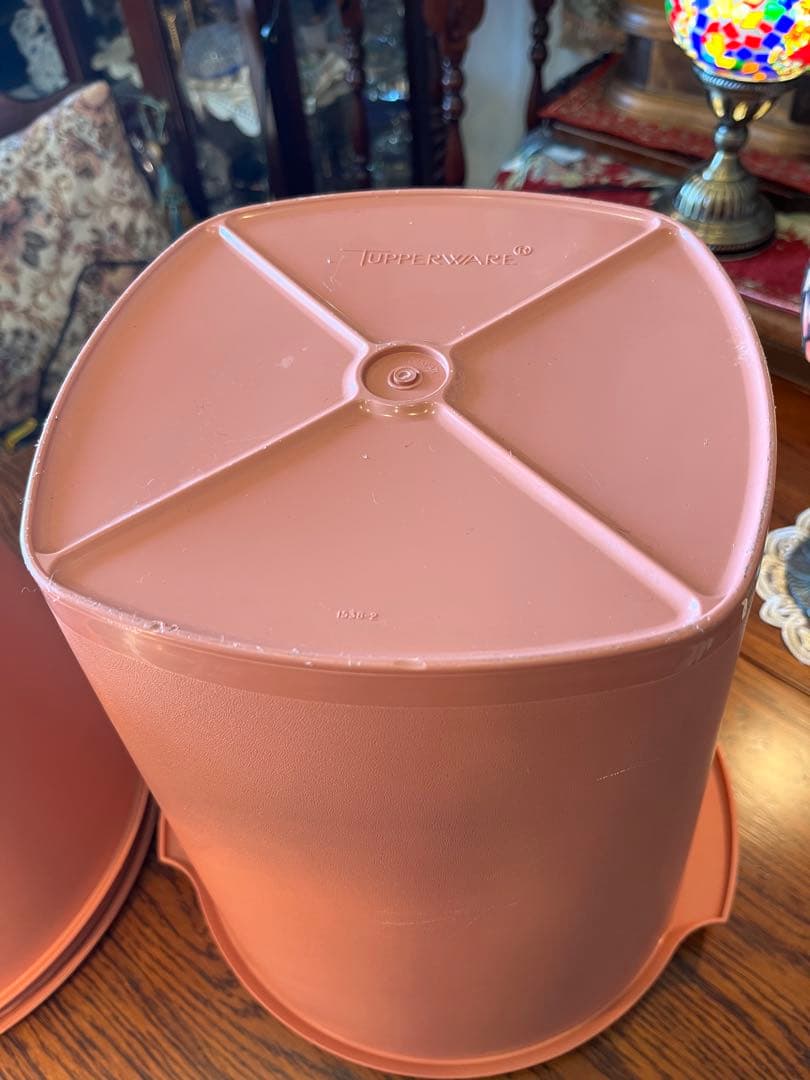 タッパーウエア　TUPPER WARE 2個セット 大きいサイズ♪