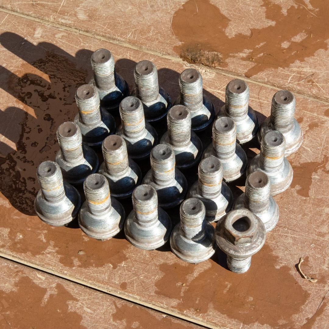 メルセデス・ベンツ Vクラス 19インチ AMGスタイル純正ホイール 4本