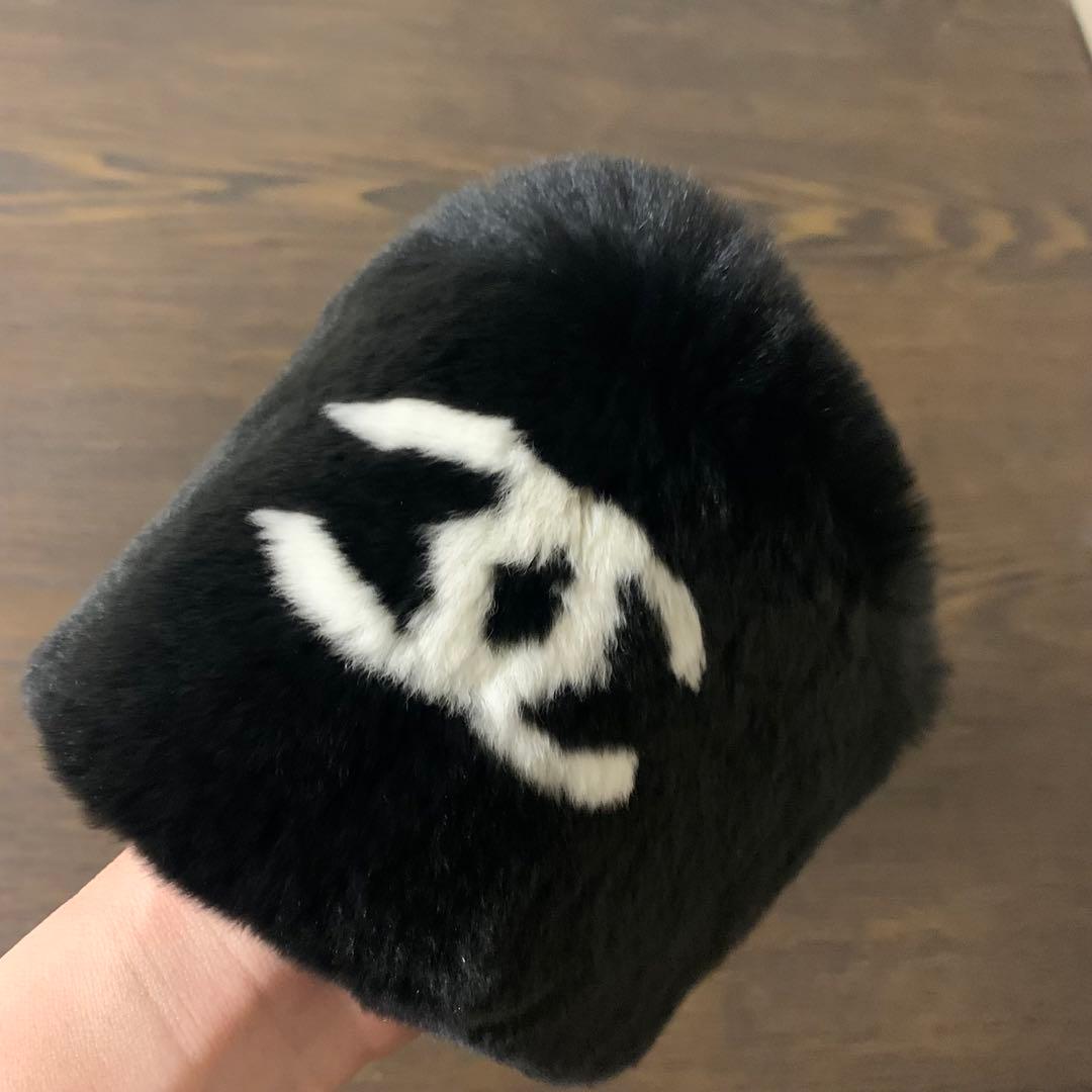 新品未使用　ヴィンテージシャネル　ラパンファー　アームウォーマー　リストバンド