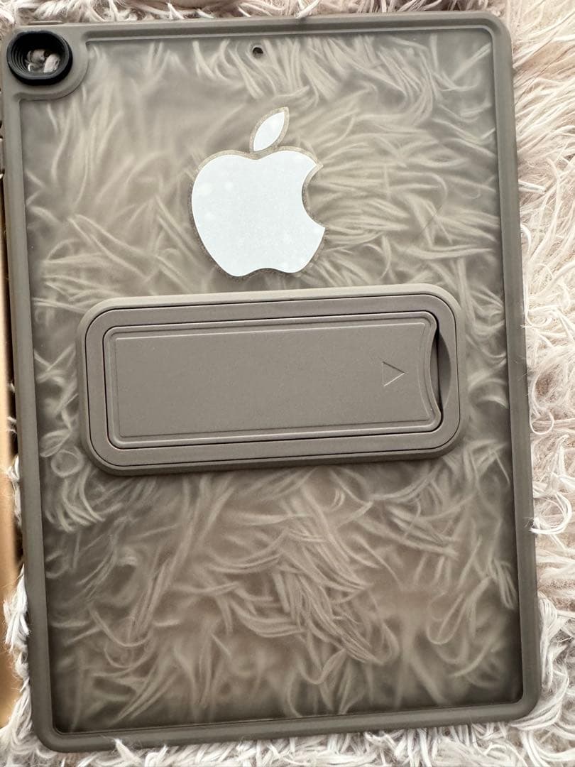 AppleiPad ゴールド 本体 + not genuine Pen+ ケース