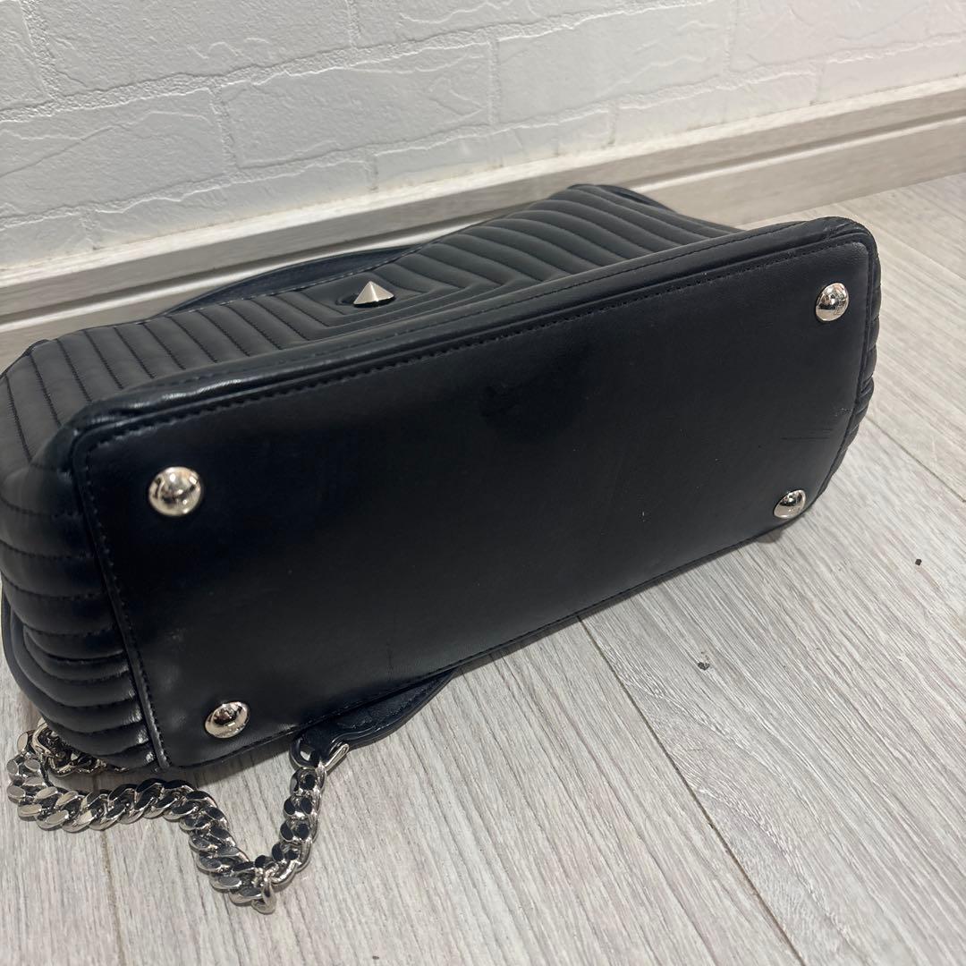 美品FENDI フェンディ ドットコムショルダーバッグ 黒