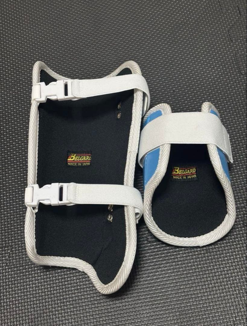 青 フットガード サイズ小