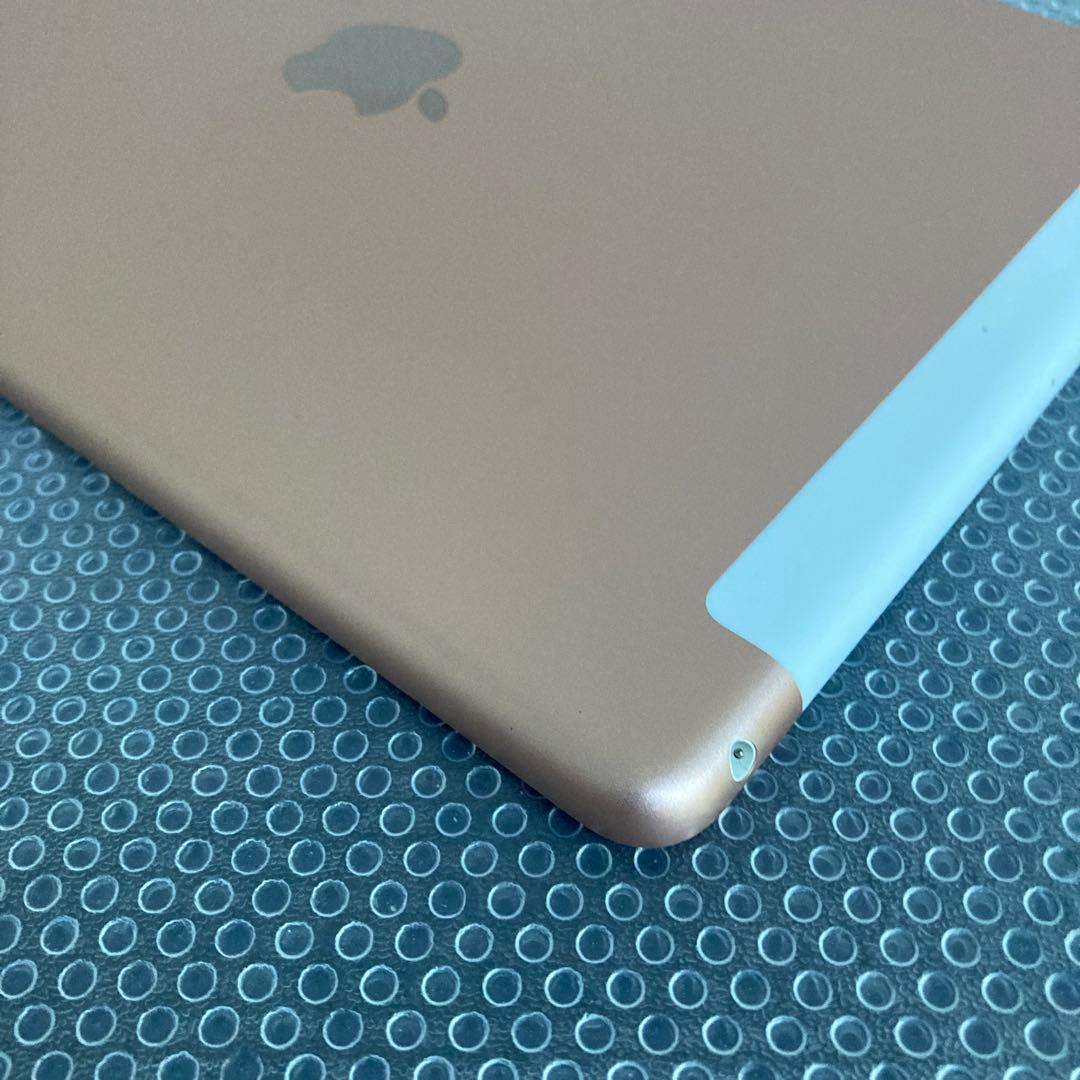 3789【早い者勝ち】iPad8 第8世代 32GB SIMフリー☆