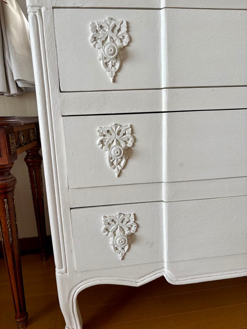 フランス BLANC D'IVOIRE ブラン ディボワール　チェスト