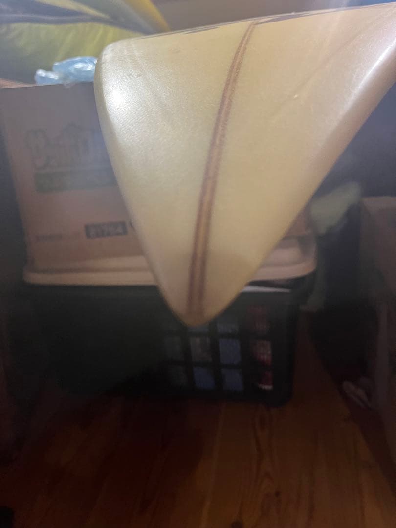 ラスティサーフボードサイズ6.8ぐらい厚み6センチ幅43ぐらいです