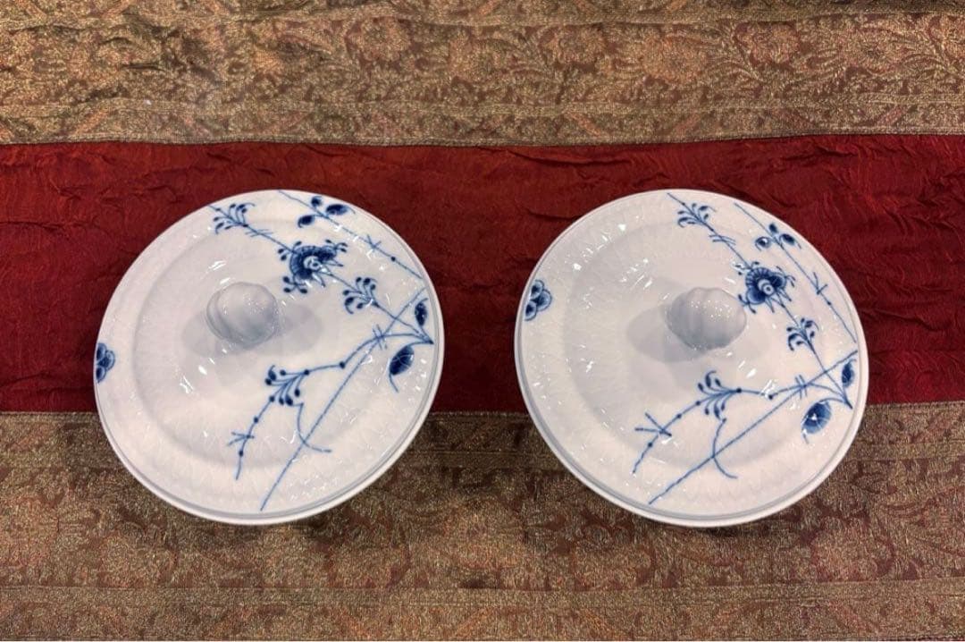 新品　  ブルーパルメッテ蓋付きボウル 2客セット