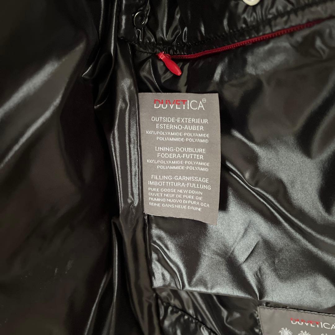 DUVETICAデュベティカ黒 ダウンベスト38 サイズ　ラクーンリアルファー