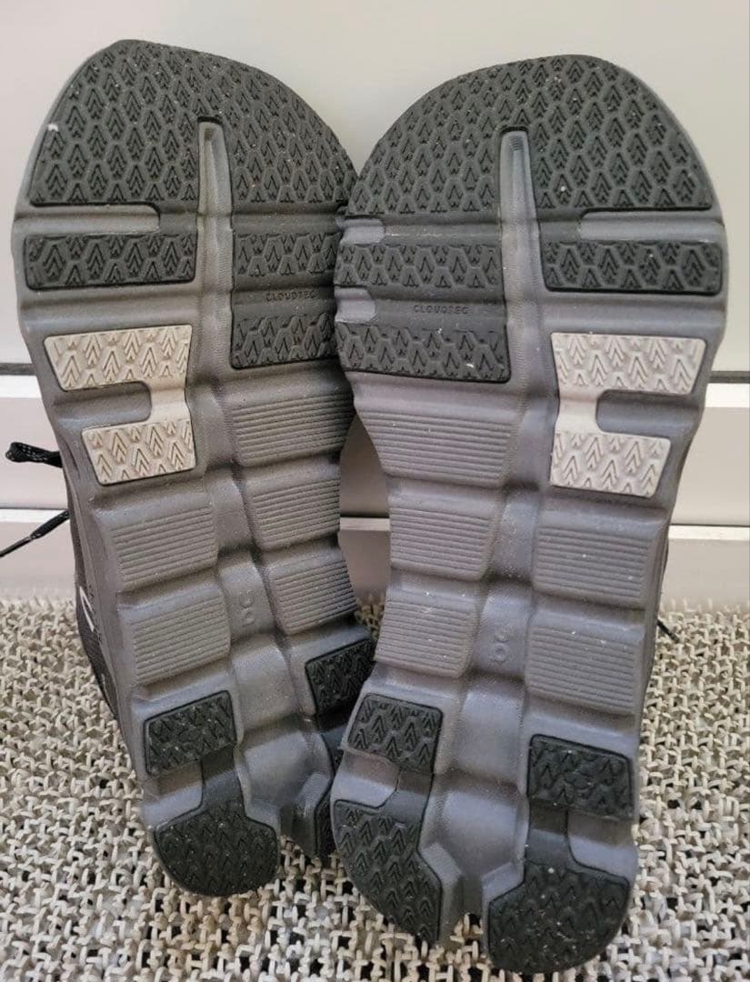 【ももさん専用】【美品】ON CLOUD RUNNER2