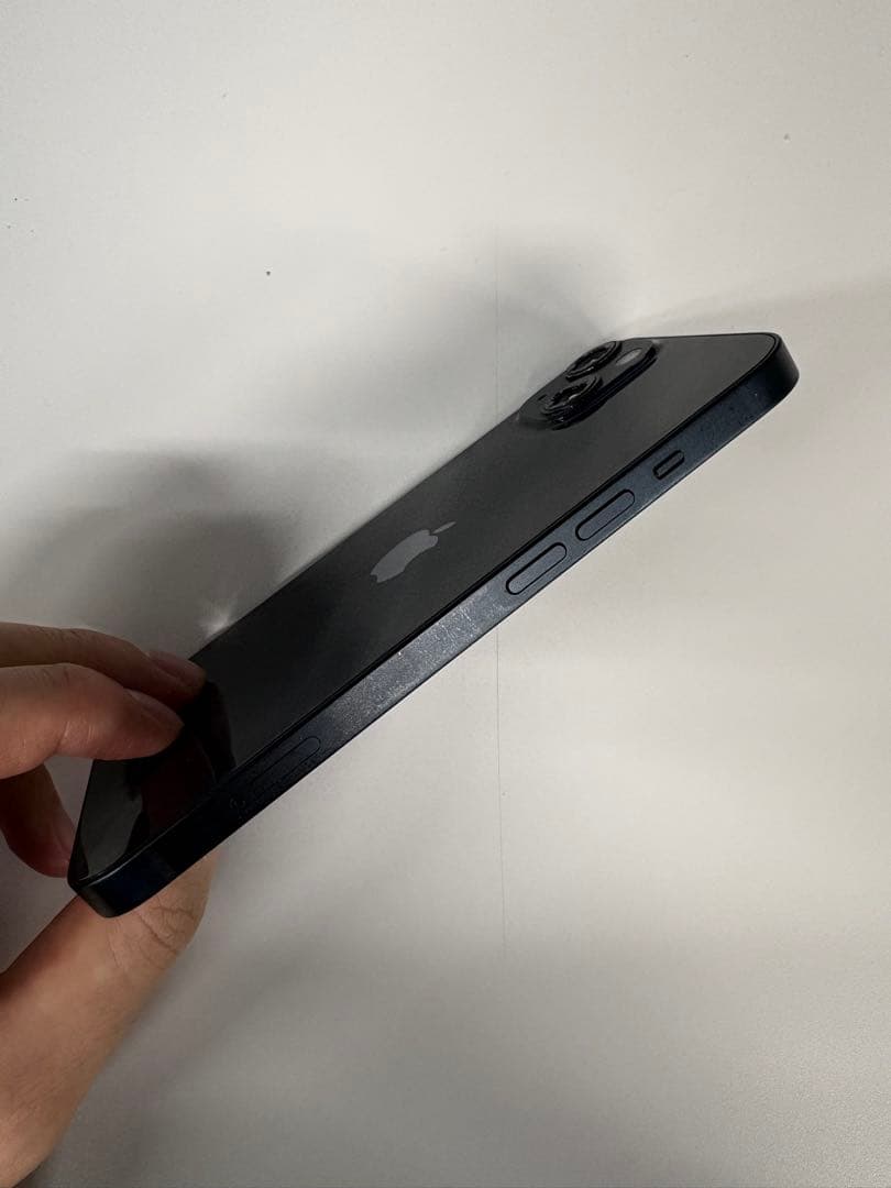 iPhone13 本体128GB ジャンク カメラ以外正常！傷あり箱充電コード付