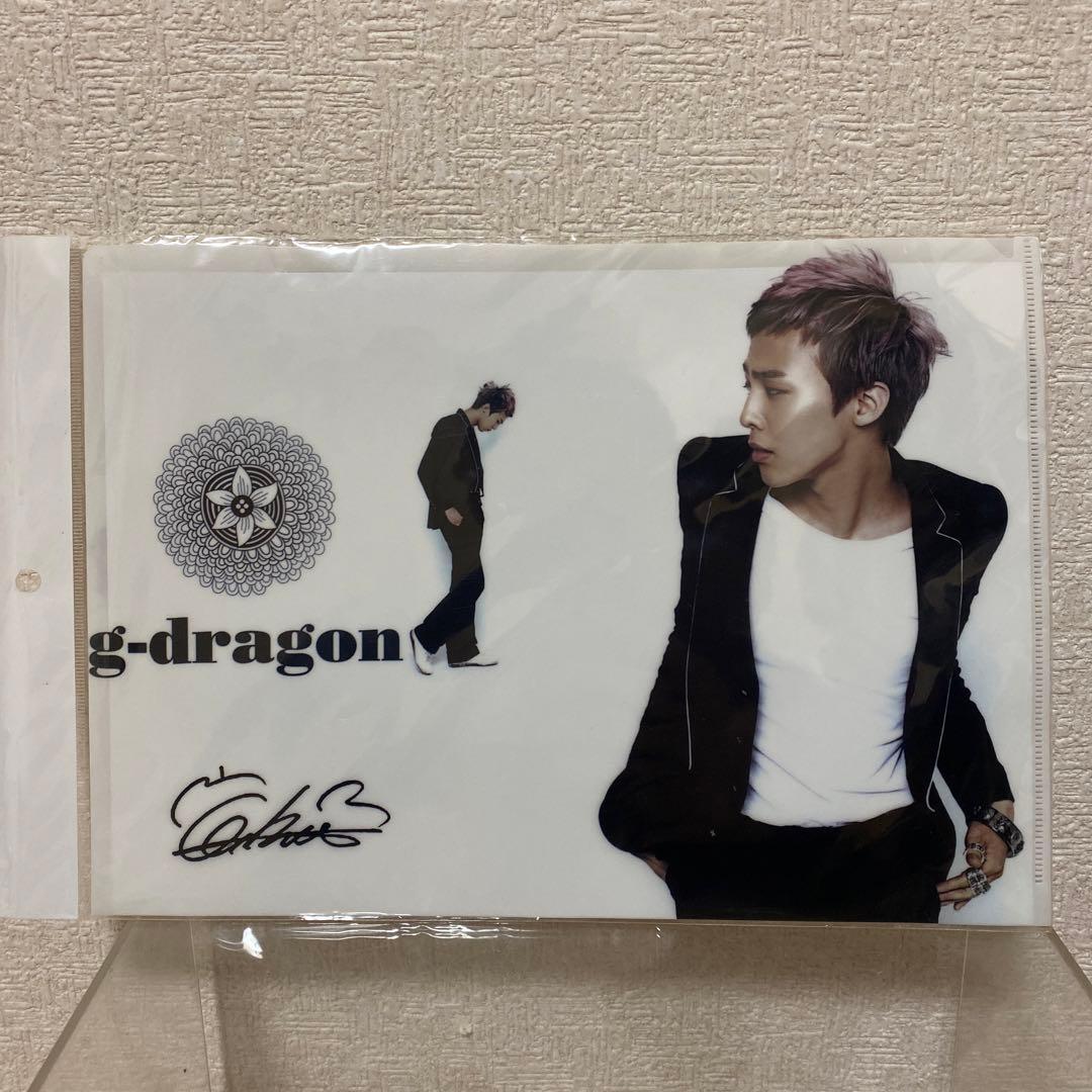 BIGBANG G-DRAGON CD 2012 カレンダーセット　写真詳細追加