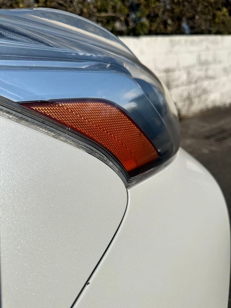 プリウスα US仕様 LEDヘッドライト