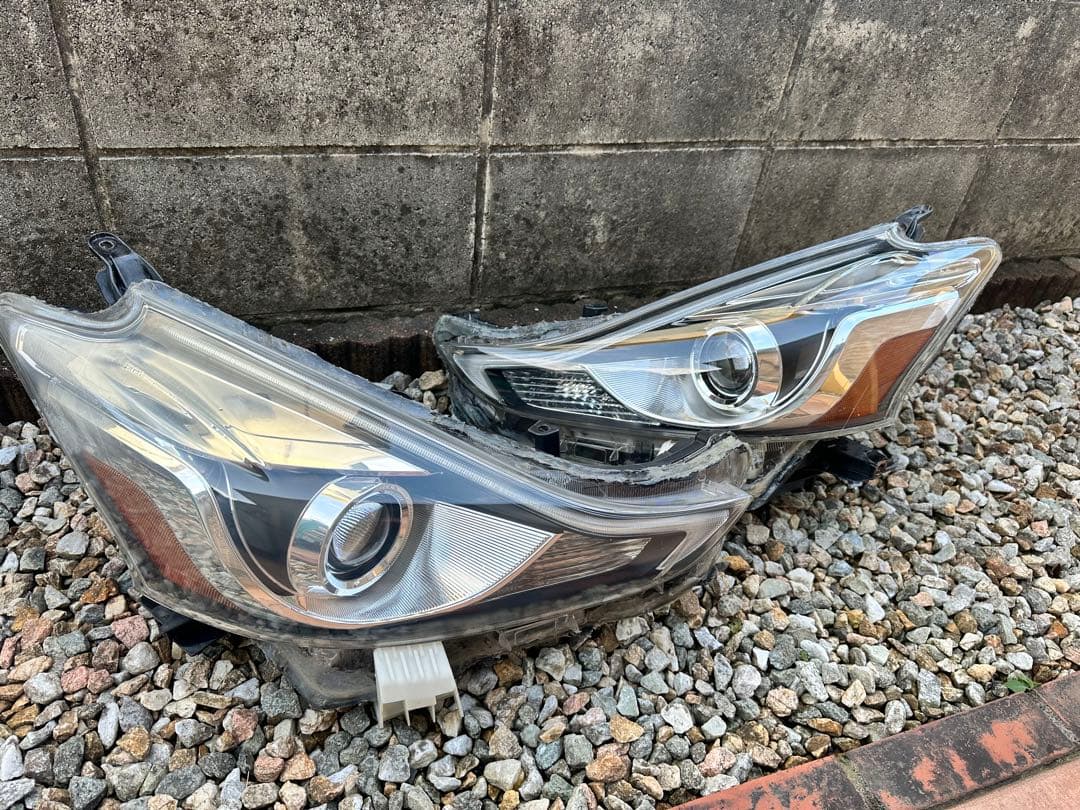 プリウスα US仕様 LEDヘッドライト