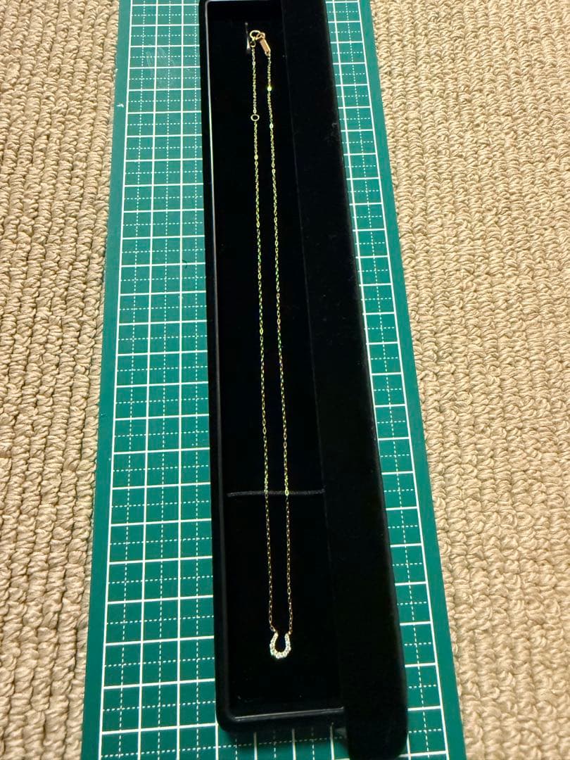 4℃ K18 ダイヤモンド 馬蹄モチーフ　ネックレス