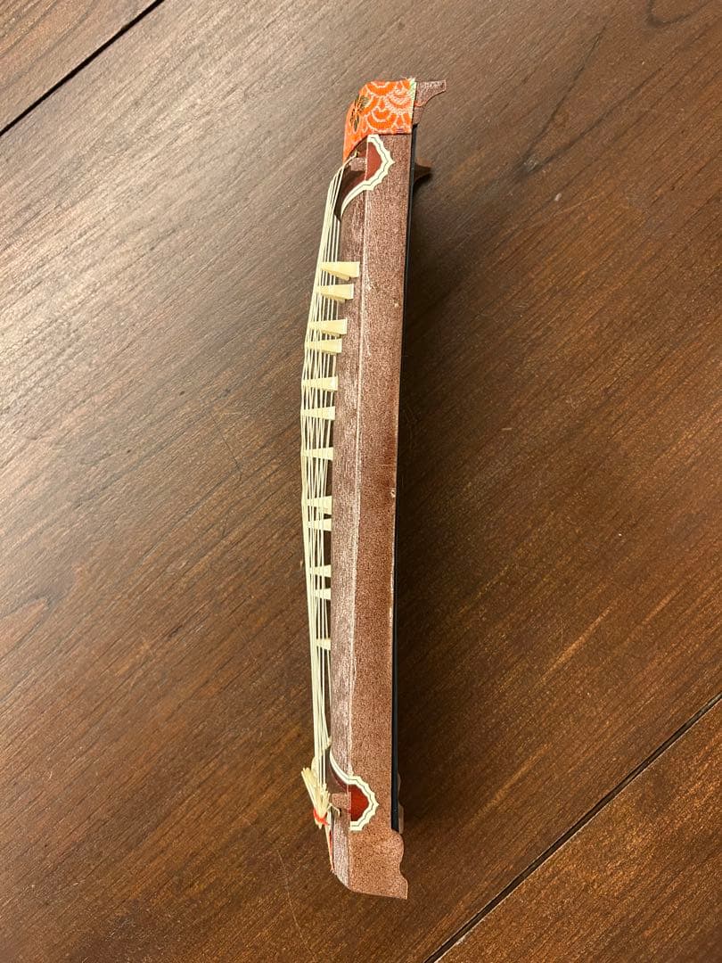 【未使用品】伝統的な13弦琴 ケース付き　ミニ琴　短琴